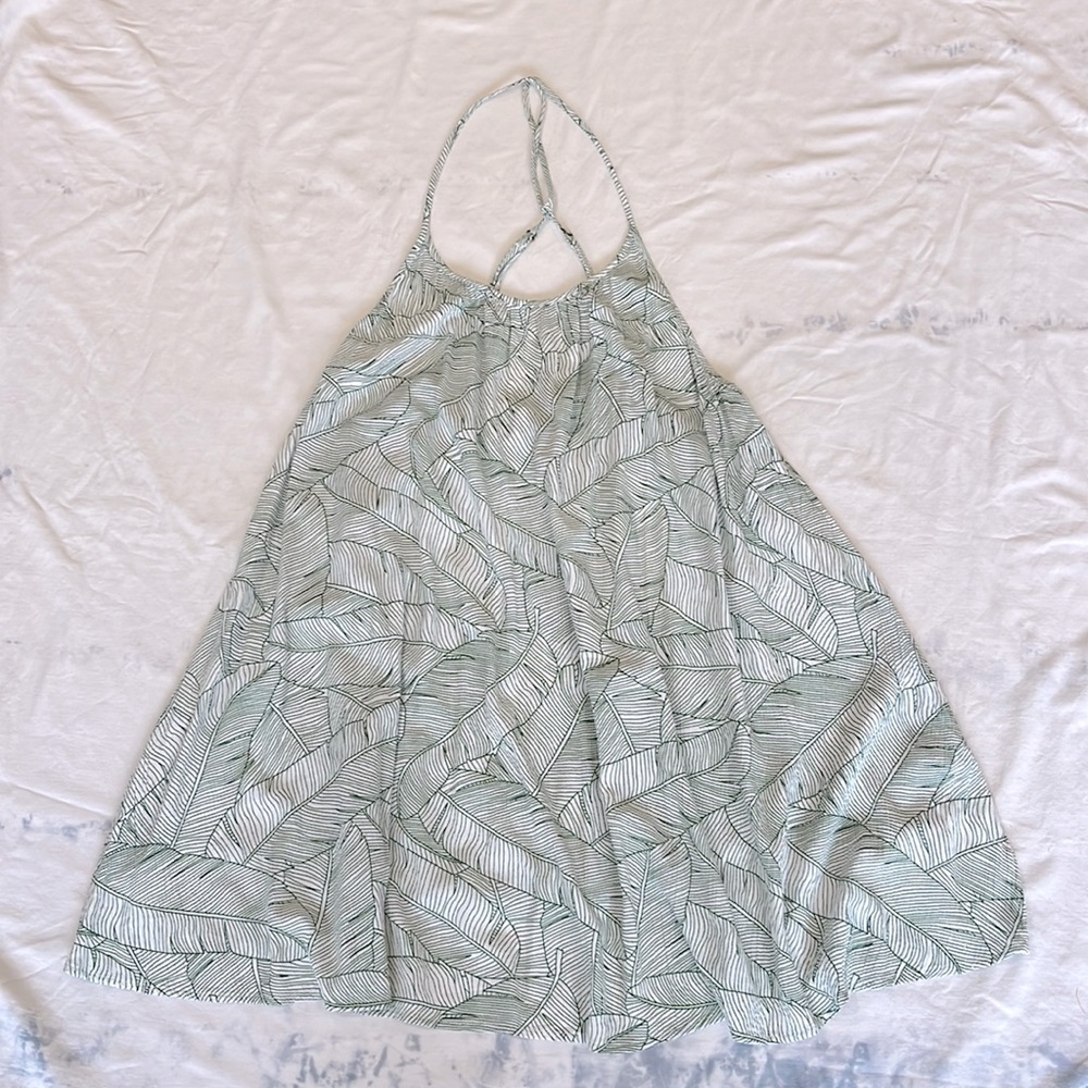 Rip Curl. Hardly Worn. Beach Dress. Tropical leaf pattern. Sz M